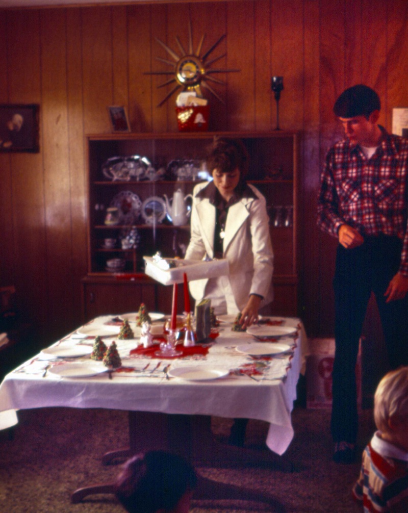 1976-12-Scott-Christmas-01.jpg